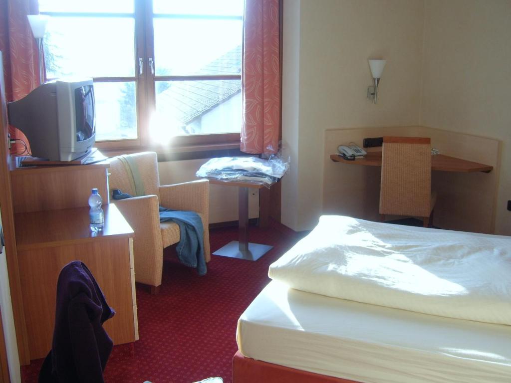 Hotel Am Brenner เทาเบอร์บิชอฟส์ไฮม์ ห้อง รูปภาพ